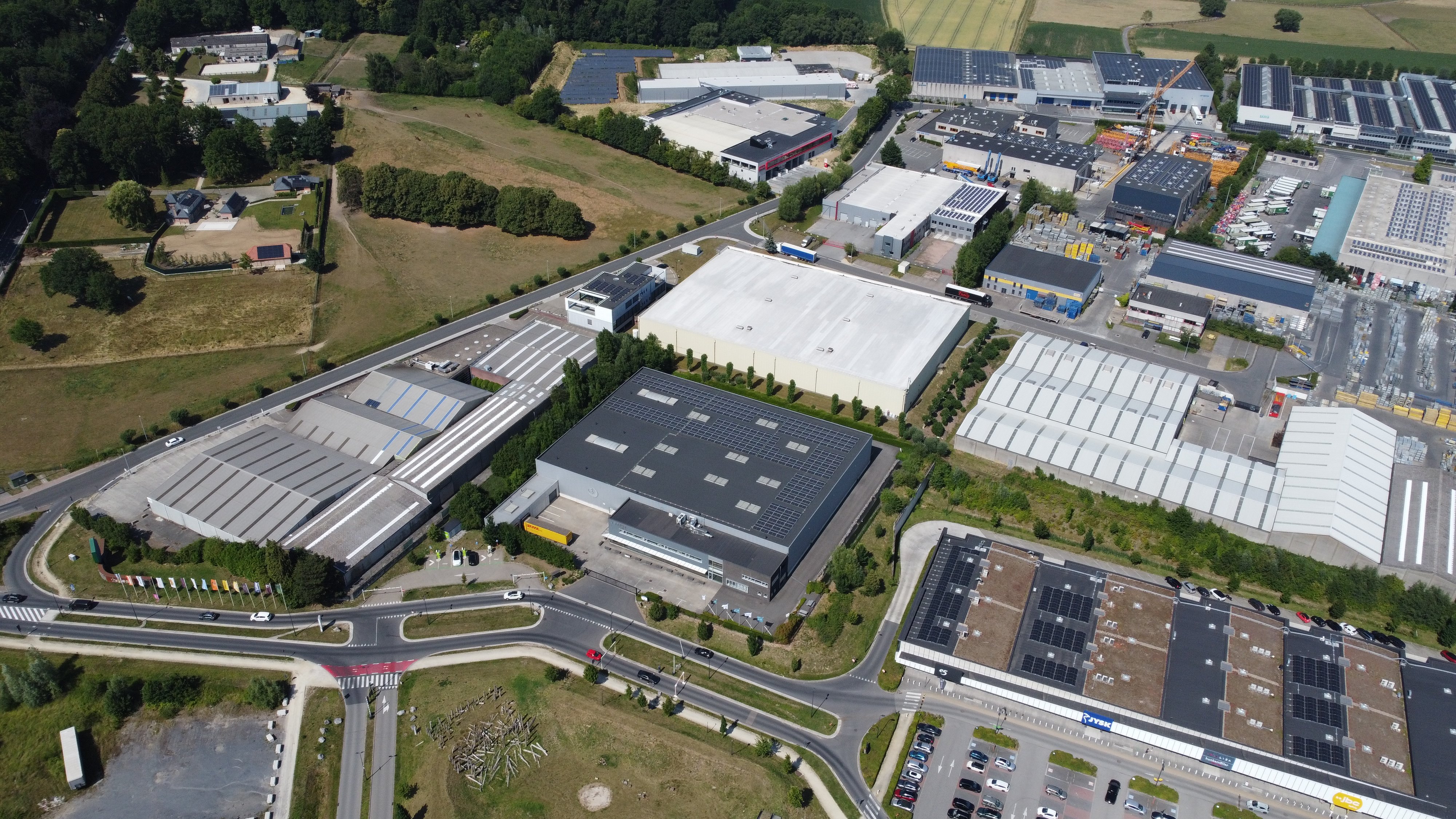 Knight Frank conseille le vendeur lors de l'acquisition par SmartUnit d'un site industriel stratégique à Ternat